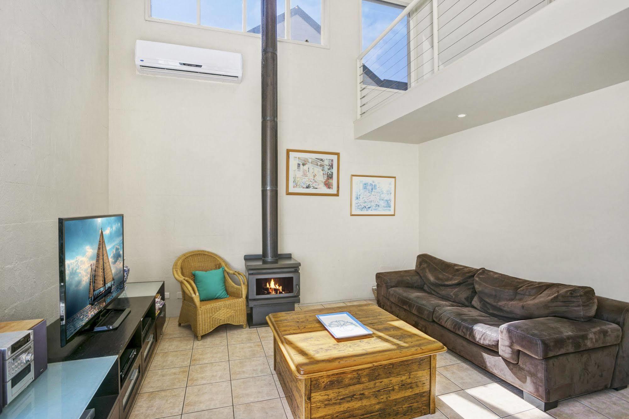 Terrace Lofts Apartments Оушън Гроув Екстериор снимка