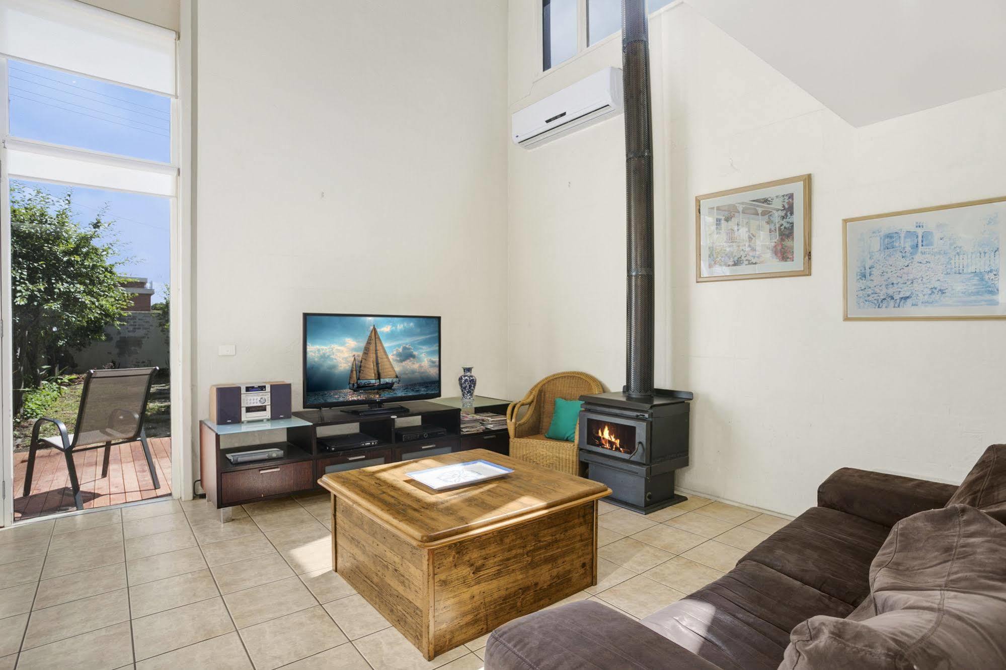 Terrace Lofts Apartments Оушън Гроув Екстериор снимка